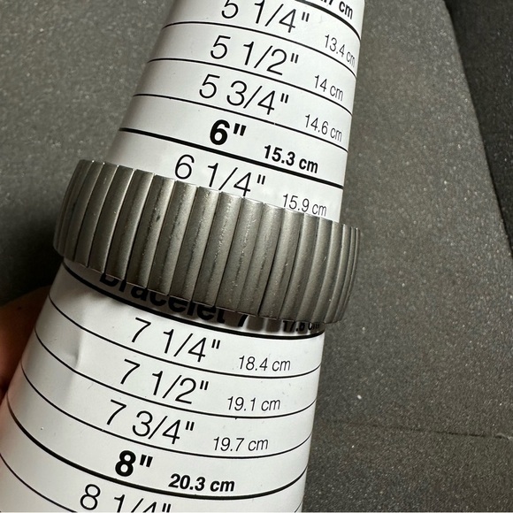 Vintage Pisano Mens Quartz Titanium Watch Date Just Stretch Bracelet Working - Picture 10 of 11